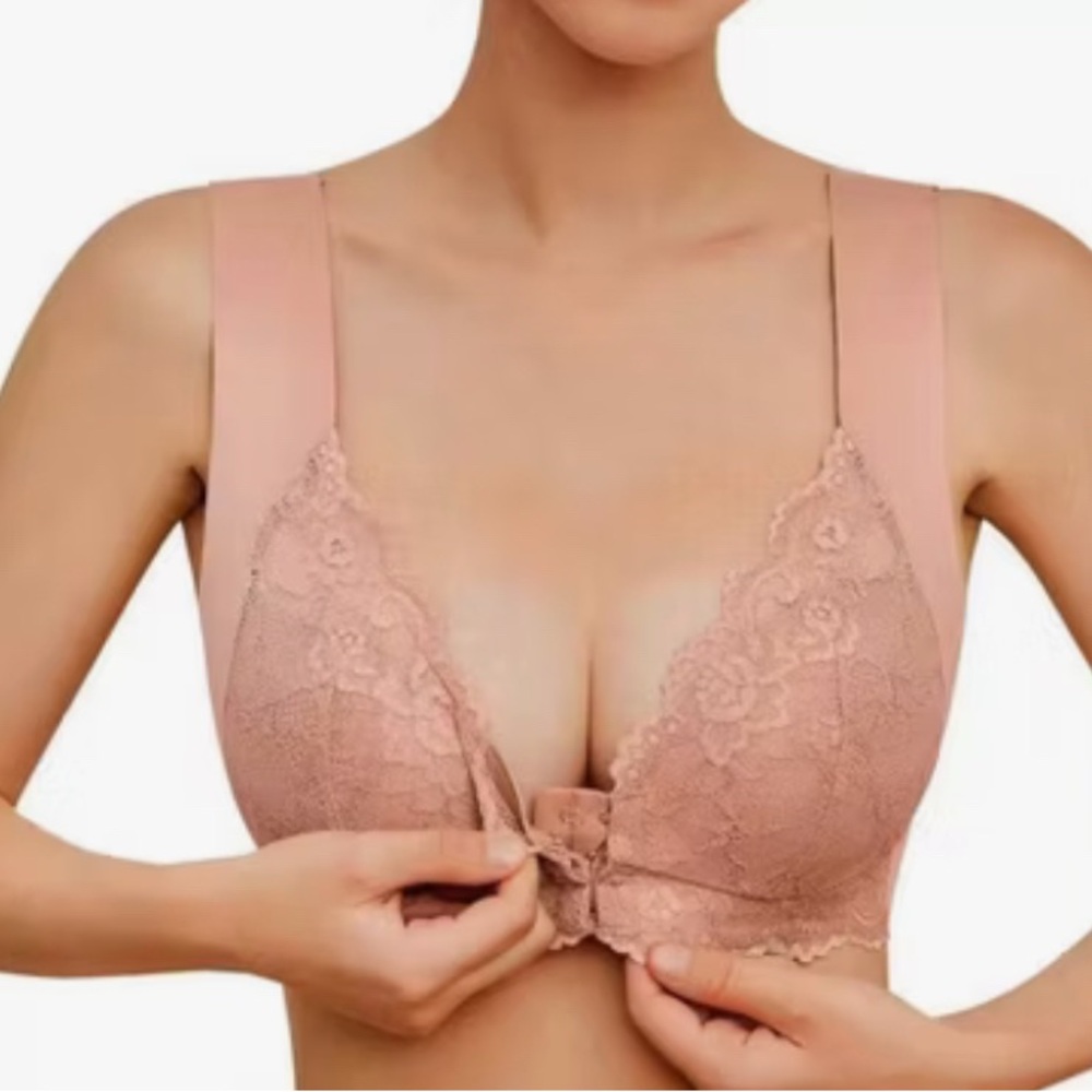 Lace Front Closure Bra - Blush